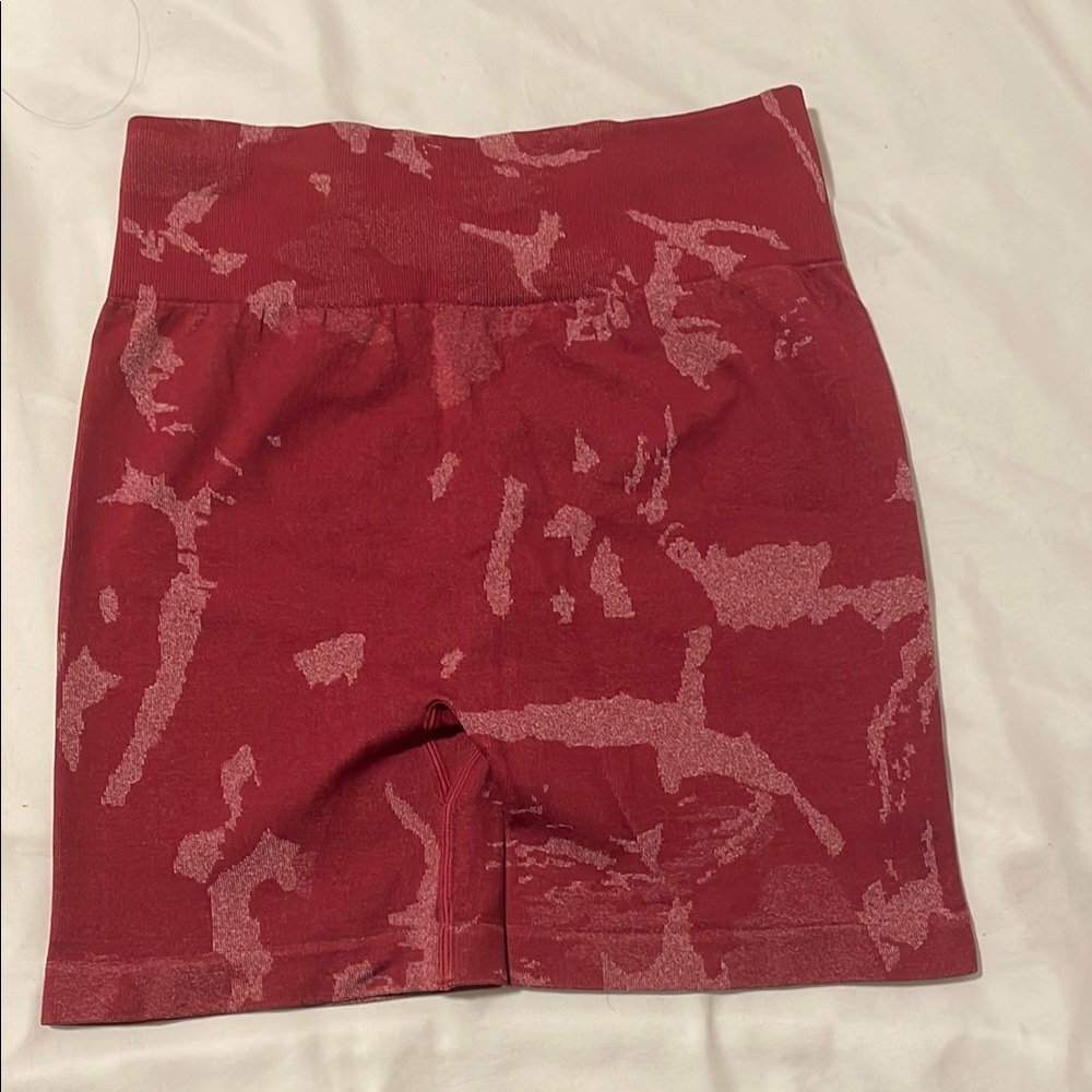 Red Camo Patterned Women's Shorts